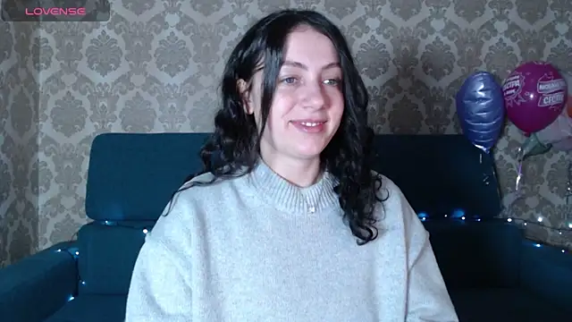 Louise Lavender online show from 02/05/25, 04:16