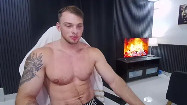 Snapshot of YourHotGreg chatting on 06/12/26, 04:10 YourHotGreg online show from 06/12/26, 04:10