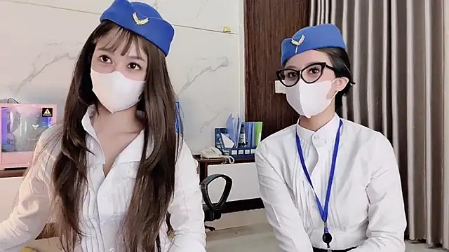 Mono-Stewardesss online show from 11/10/25, 04:23