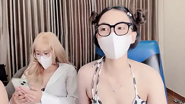 Mono-Stewardesss online show from 03/11/25, 05:24