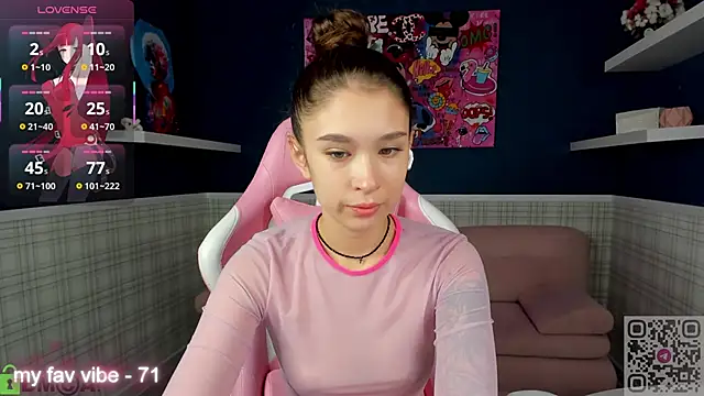 Snapshot of Anna_Way chatting on 10/01/25, 12:49 Anna Way online show from 10/01/25, 12:49