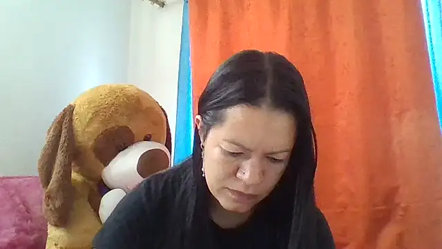 Cristal w online show from 11/17/25, 02:32