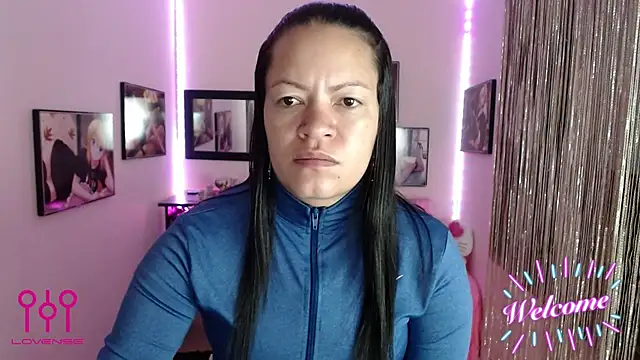 Cristal w online show from 10/28/25, 12:26