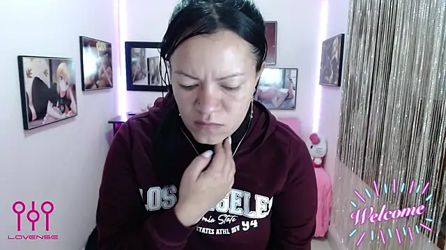 Cristal w online show from 10/31/25, 01:30