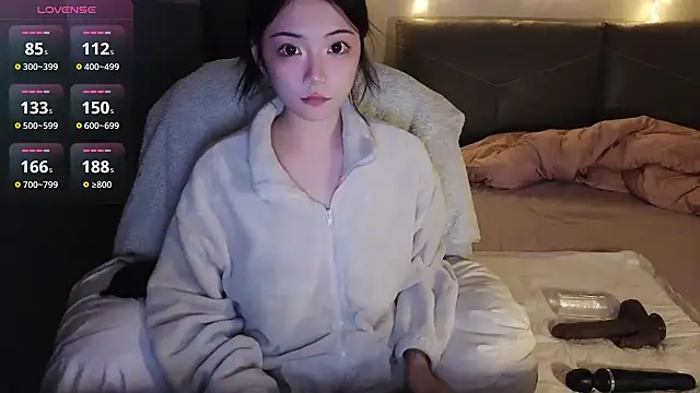 Jennie-007 online show from 10/26/25, 10:59