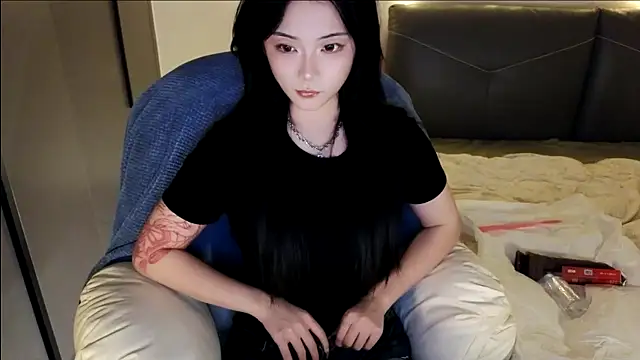 Jennie-007 online show from 11/18/25, 12:30