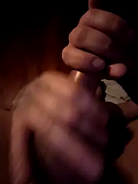 Snapshot of CRamuloco chatting on 12/22/25, 12:44 CRamuloco online show from 12/22/25, 12:44