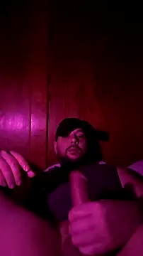 Snapshot of CRamuloco chatting on 12/21/25, 03:52 CRamuloco online show from 12/21/25, 03:52