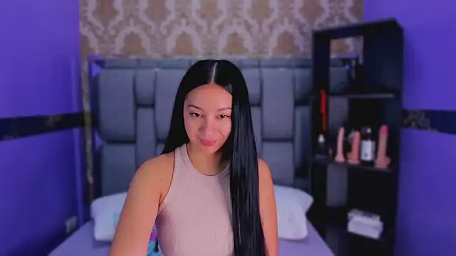 Lila Pinky online show from 10/13/25, 12:51