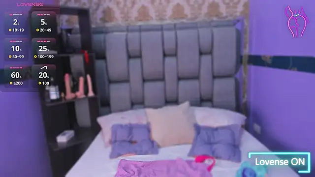 Lila Pinky online show from 10/09/25, 01:00