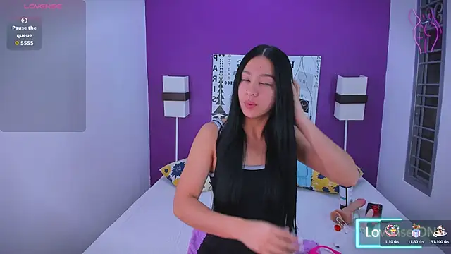 Lila Pinky online show from 10/26/25, 11:54