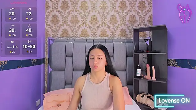 Lila Pinky online show from 11/05/25, 12:52