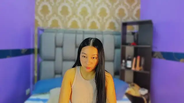 Lila Pinky online show from 11/13/25, 12:42