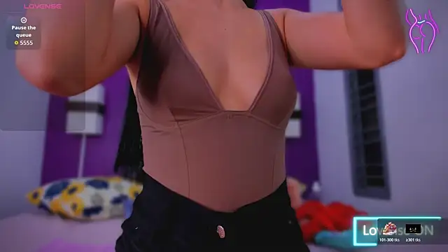 Lila Pinky online show from 10/17/25, 01:02