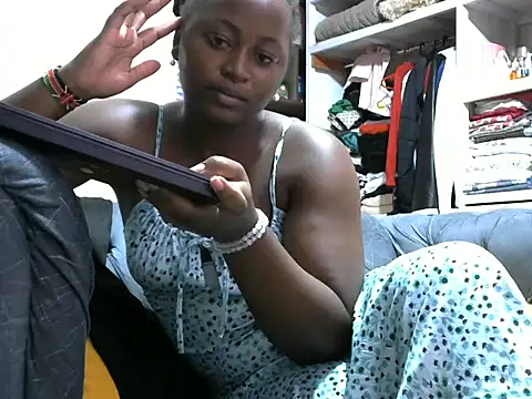 slender-qwene online show from 05/15/26, 09:13