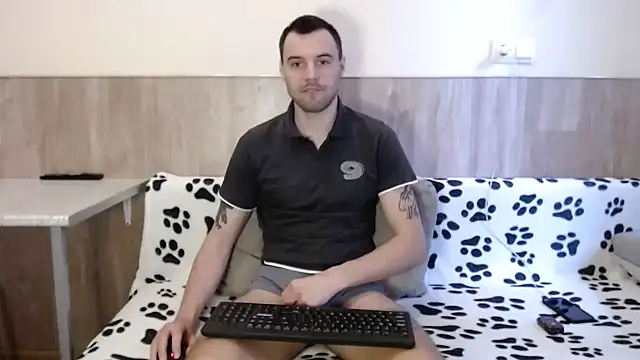 28nick28 online show from 02/06/25, 10:47