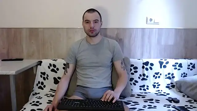 28nick28 online show from 03/20/25, 09:04