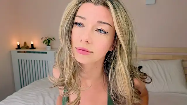 Snapshot of Lenamuti25 chatting on 10/29/25, 05:39 Lenamuti25 online show from 10/29/25, 05:39