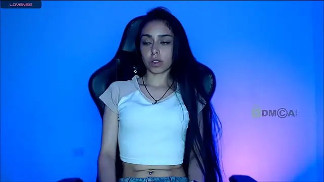 lilylouisee online show from 02/11/25, 10:07