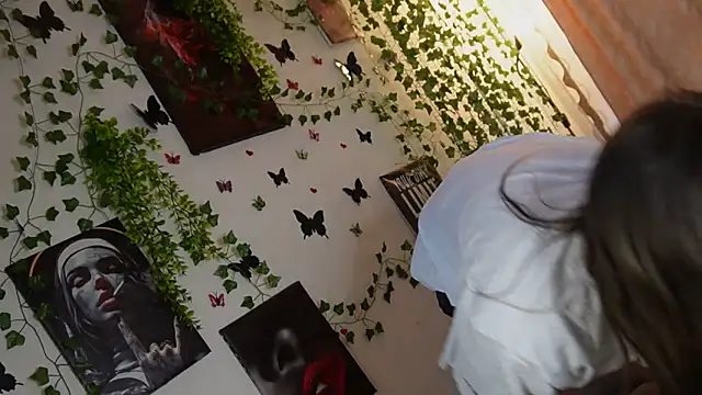 NaughtYHomemadE online show from 01/18/25, 01:08
