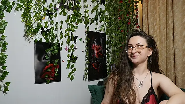 NaughtYHomemadE online show from 11/14/25, 09:57