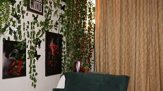 NaughtYHomemadE online show from 10/12/25, 07:10