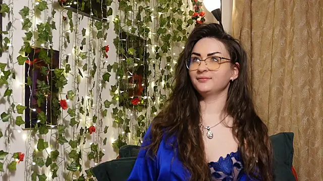 Snapshot of NaughtYHomemadE chatting on 03/04/26, 08:27 NaughtYHomemadE online show from 03/04/26, 08:27