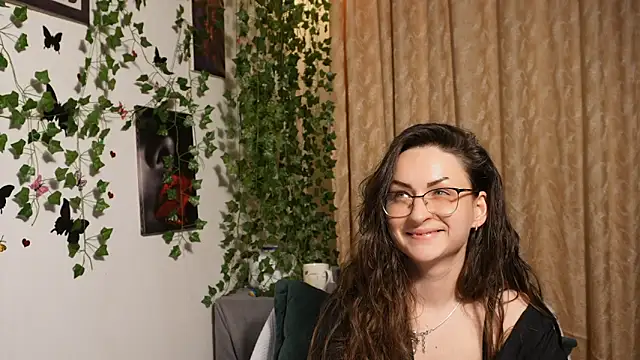 NaughtYHomemadE online show from 09/11/25, 01:05