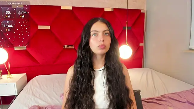 Snapshot of magic_fernanda chatting on 02/18/25, 09:20 magic fernanda online show from 02/18/25, 09:20