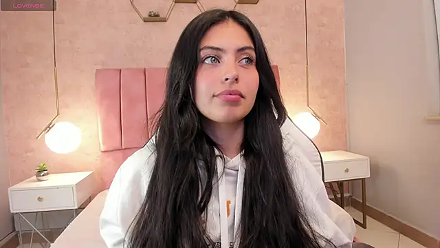 Snapshot of magic_fernanda chatting on 03/04/25, 11:32 magic fernanda online show from 03/04/25, 11:32
