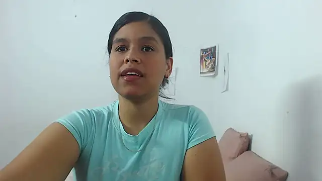 Snapshot of Hazel_donna chatting on 02/05/26, 05:14 Hazel donna online show from 02/05/26, 05:14