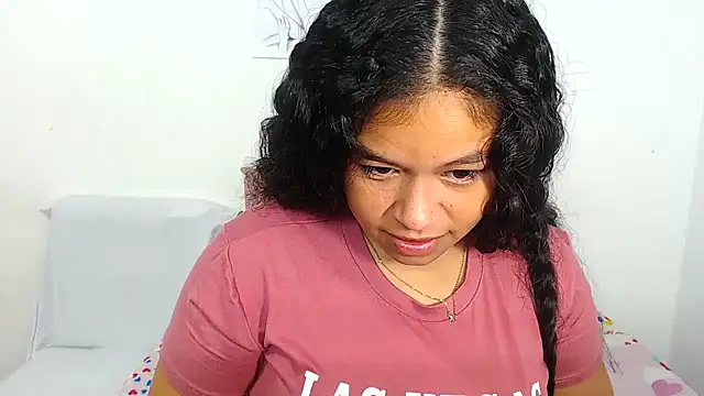 Hazel donna online show from 05/28/26, 09:28