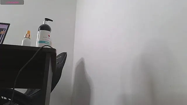 Snapshot of Daivis_17 chatting on 12/15/24, 08:58 Daivis 17 online show from 12/15/24, 08:58