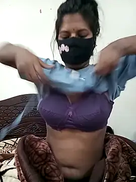 Snapshot of Anusri- chatting on 02/19/26, 07:11 Anusri- online show from 02/19/26, 07:11