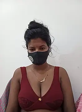 Snapshot of Anusri- chatting on 09/25/25, 04:51 Anusri- online show from 09/25/25, 04:51