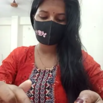 Snapshot of Anusri- chatting on 10/30/25, 07:33 Anusri- online show from 10/30/25, 07:33