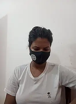 Snapshot of Anusri- chatting on 10/08/25, 08:16 Anusri- online show from 10/08/25, 08:16