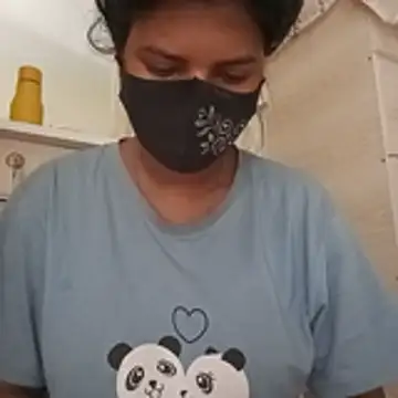 Snapshot of Anusri- chatting on 11/06/25, 06:17 Anusri- online show from 11/06/25, 06:17