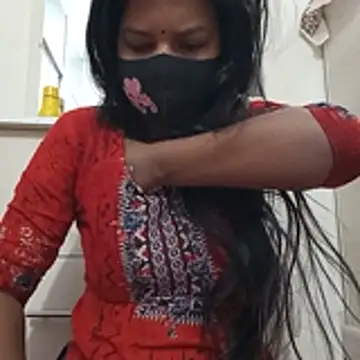 Snapshot of Anusri- chatting on 11/19/25, 01:16 Anusri- online show from 11/19/25, 01:16