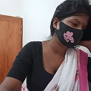 Snapshot of Anusri- chatting on 10/22/25, 09:20 Anusri- online show from 10/22/25, 09:20