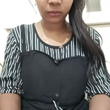 Snapshot of Anusri- chatting on 11/23/25, 07:13 Anusri- online show from 11/23/25, 07:13