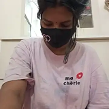 Snapshot of Anusri- chatting on 11/22/25, 01:37 Anusri- online show from 11/22/25, 01:37