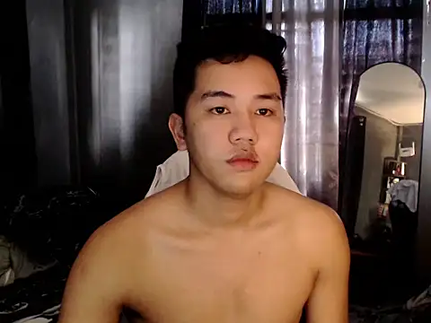 xgregor07 online show from 11/28/25, 12:22