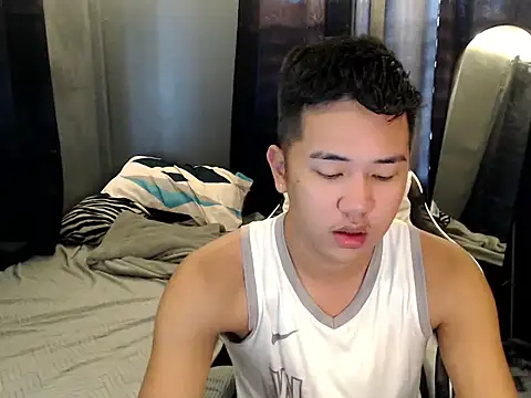 xgregor07 online show from 10/10/25, 02:12