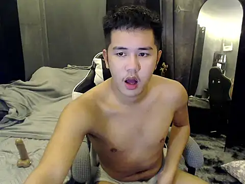 xgregor07 online show from 11/05/25, 10:51