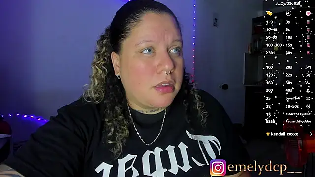 mariana maze online show from 10/27/25, 04:24