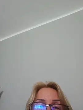 Snapshot of Steffi45 chatting on 06/05/26, 09:26 Steffi45 online show from 06/05/26, 09:26