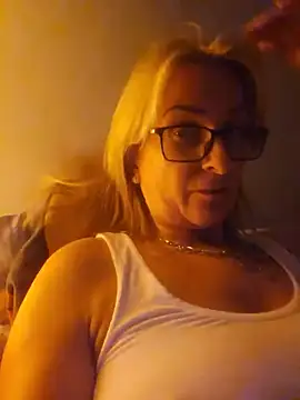 Snapshot of Steffi45 chatting on 06/03/26, 07:07 Steffi45 online show from 06/03/26, 07:07