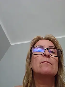 Snapshot of Steffi45 chatting on 06/01/26, 10:15 Steffi45 online show from 06/01/26, 10:15