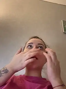 Snapshot of ellie_ssexy chatting on 02/21/26, 09:17 ellie ssexy online show from 02/21/26, 09:17